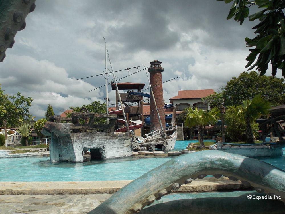 Caribbean Water Park And Resotel Μπακολόντ Εξωτερικό φωτογραφία